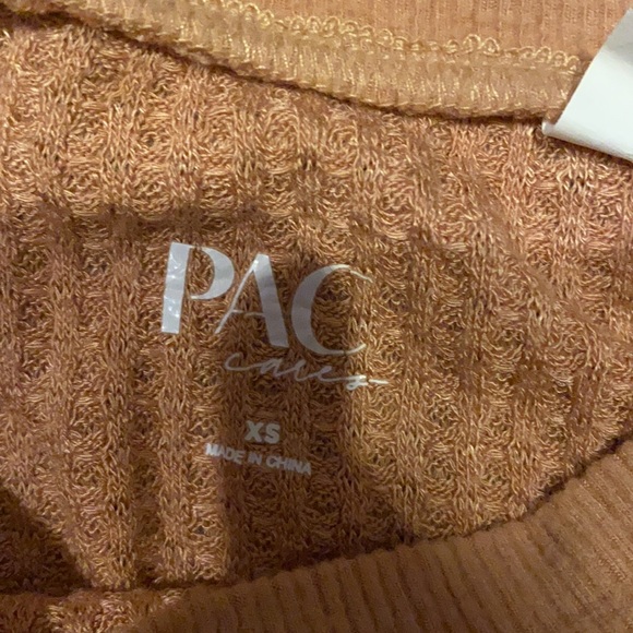 Women’s cropped sweater - Picture 2 of 2